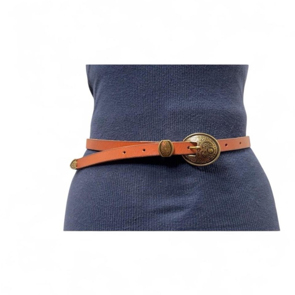 Urban Outfitters 100% cow leather belt with western  buckle